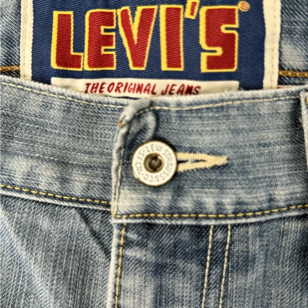 Vintage Men's Levi's Original 511 Skinny Jeans Medium Wash Size 34x32 Light blue